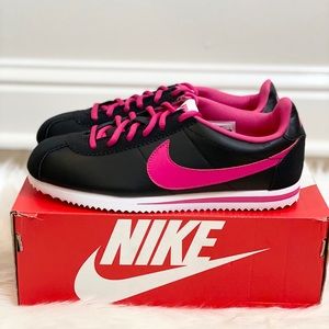 NWT Nike Cortez Black Vivid Pink (GS) 7Y/8.5W
